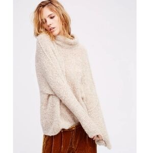 Free People She’s All That‎ Alpaca Soft Loose Knit Oversized Turtleneck Sweater